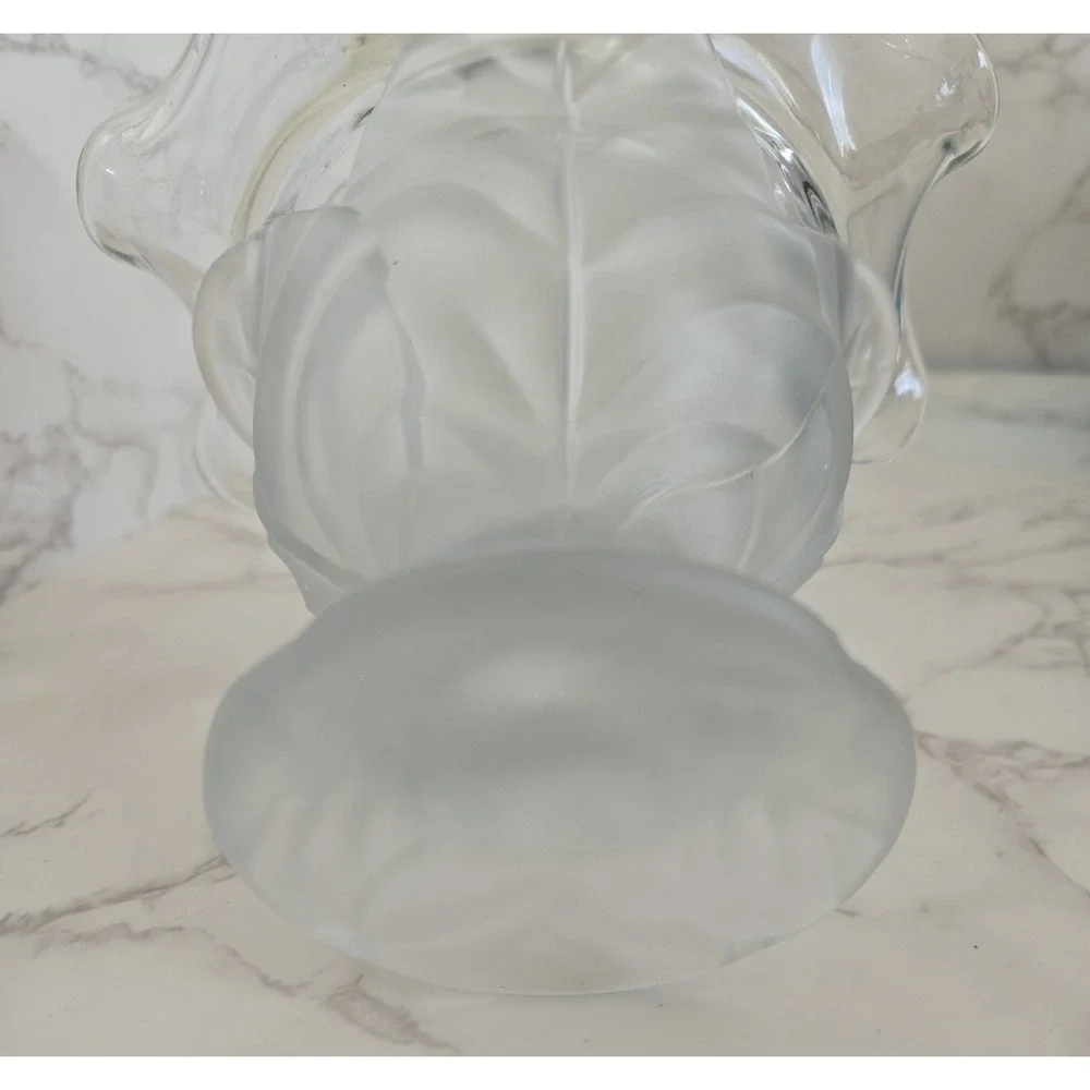 VTG Candy Dish Glass Epic Leaf‎ Satin Ruffled Rim Heavy Compote